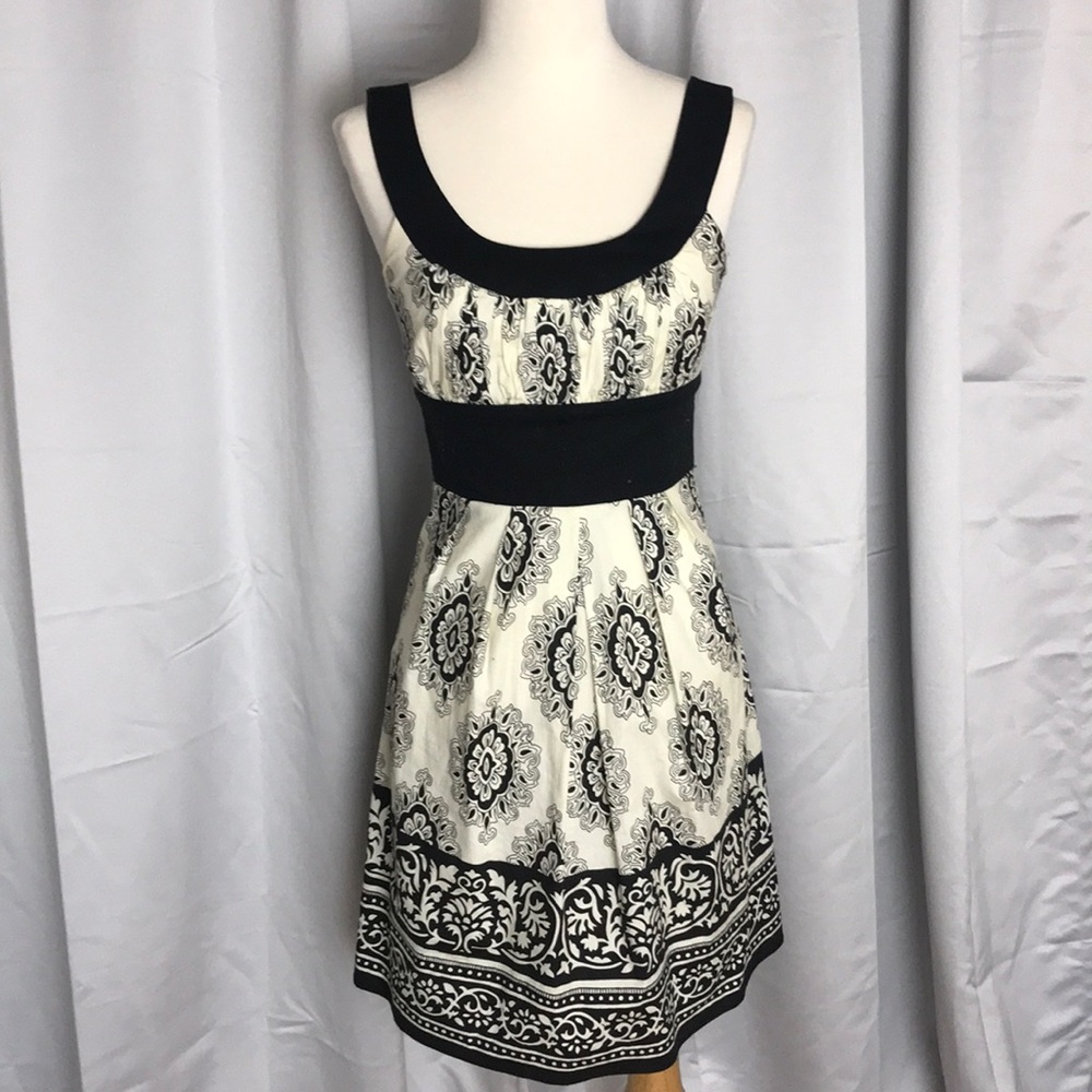 Small beautiful black white casual dress. Classy